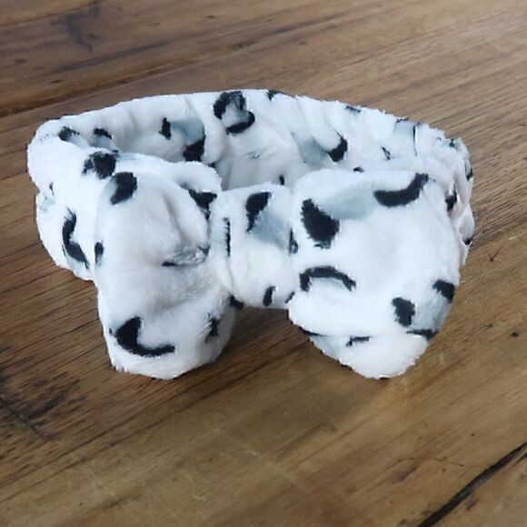 Other - SNOW LEOPARD PLUSH BOWKNOT HEADBAND SPA SKINCARE ROUTINE ONE SIZE 